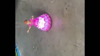 Pilli Sesli 319 Çarp Dön Rotating Princess Girl