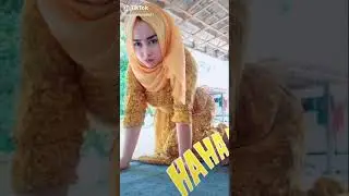 Tante maya lagi nungging
