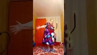 Бабка пляшет #втренды