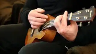“У моря у синего моря' кавер на укулеле... Мы все поем с Жоркой!!!