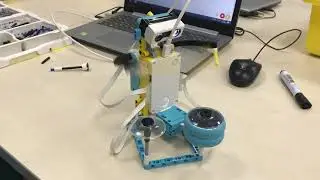 Lego robot drummer