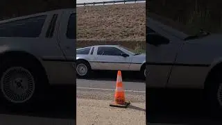 DeLorean Pops Doors While Driving🥶 #rarecar #fast #racecar #streetcar #classiccars #delorean #old