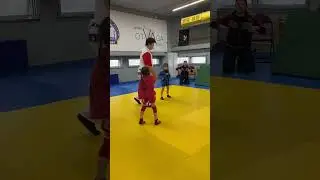 1схватка на соревнованиях по самбо