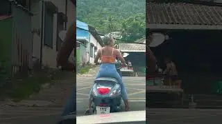 ТАЙСКАЯ ФИТНЕС-БАБУШКА НА БАЙКЕ 🔥🔥🔥