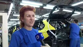 Женщина-слесарь механосборочных работ
