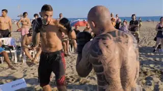 YAKUZA vs Wild DEER on Italian beach! SUPER FIGHT!