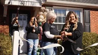 Parlor 401 Grand Opening