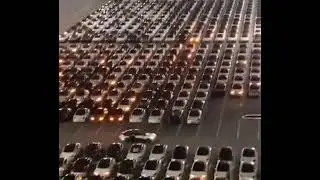 Tesla cars software update via satellite Watch Thousands of Parked Teslas Light Up at Same #Tesla