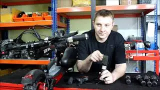 Installing the throttle handle on the Kugo M4 Pro electric scooter