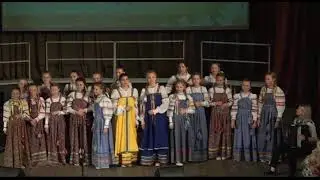 Сводный хор ансамбля "Соловьюшки" и "Смородина"