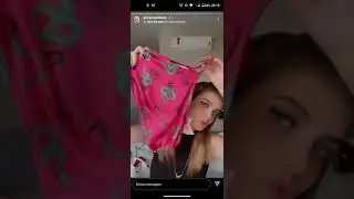 Giovanna Chaves mostra suas novas roupas.
