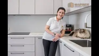 Современая кухня в стиле неоклассика. МДФ фасады с глубокой фрезеровкой