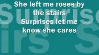 Blink 182  -  All The Small Things  -  Lyrics