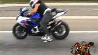 Me Stuntin 2 the Pitstop Bikini Bike Wash...