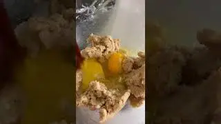 Banana Bread with Streusel Topping