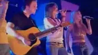 Bardot - Love Will Find A Way (@ Pepsi Live)
