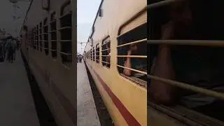 Индийский поезд