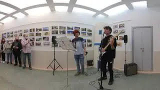 360 VR Afuera En La Ciudad Actuación en Cangas Nuno y Santervás
