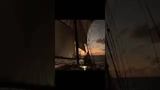 Ocaso a bordo del Juan Sebastián de Elcano