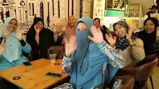 KELOMPOK 7 | TUGAS UTS BAHASA INGGRIS - PERCAKAPAN