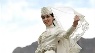 Сестры Маргиевы (Мӕргъиты хотӕ)  —  Фыдындтӕ цы фӕуой