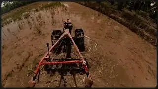 Joki traktor sawah senior , bajak lahan bekas combine, gas full