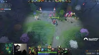 Gorgc singing for his viewers