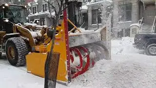 Snow removal in Montreal