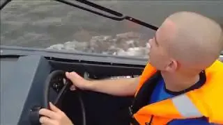 На катере по Неве,за рулем.Вокруг "петроградки".