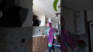 Olgun Türbanlı Mutfak Temizlik