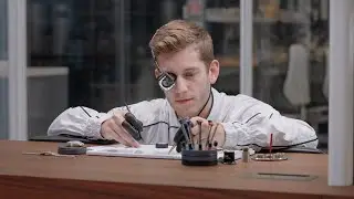 IWC Watchmaker assembles the Ingenieur Perpetual Calendar 41 (IW344903)