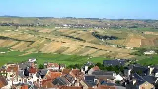 Wine Tour Loire Valley: Sancerre, the village, the vineyards, the magnificent view
