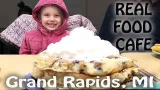 GREAT Place to Eat in Grand Rapids, MI | Real Food Cafe | Family Travel Information