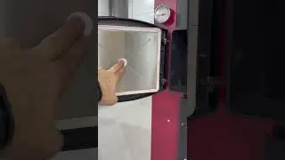 Дверь как в мерседесе!)