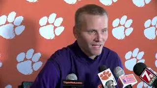 Streeter says reviewing rivalry loss was tough, DJ Uiagalelei still Clemson's QB