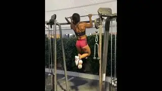 Deniz Saypinar Pull Up Workout | Fitness Gang