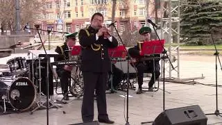Игра на дудуке - 2