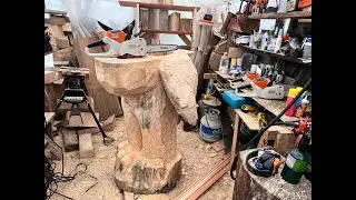 Chainsaw carving