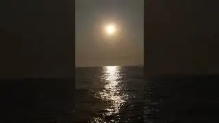 Наступает ночь.