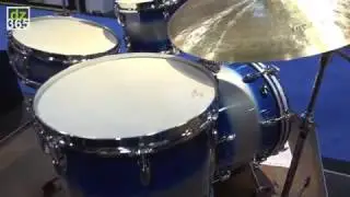 Calfskin drum heads on the Gretsch Broadkaster series