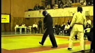 Виктор Смоляр серия лоу киков нокаут.