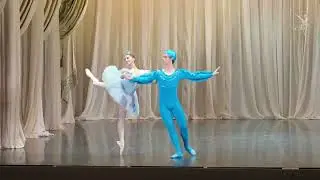 Alisa Barinova, Taiga Kodama-Pomfret - Bluebird Pas de Deux (Vaganova Academy)