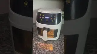 Run to my #tiktokshop and GET this #airfryer I looooove it! #momblog #momblogger #momvlog