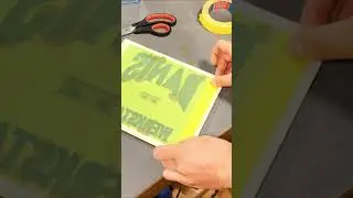 LED Logo Schild aus Holz selbst gebaut! #shorts #diy #light #heimwerken #craft #woodworking #hobby