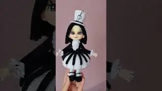 Пианистка. Высота вместе с цилиндром 20 см. 😍💓