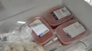 Заморозила порционно борщ в морозилке
