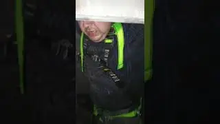 А мы монтажники высотники, мы не боимся высоты