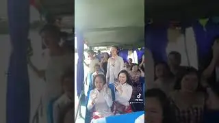 HOT: Đám cưới miền Tây hot 14M views tiktok: rước dâu bằng tàu - nhà gái quẩy hết nấc 😝