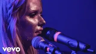Oh Land - Wolf & I (VEVO LIFT presents)