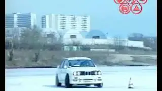 Управляемый занос зимой  Упражнение восьмерка